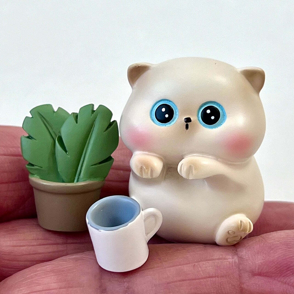 Playful Cats Figurine Blind Box (assorted)